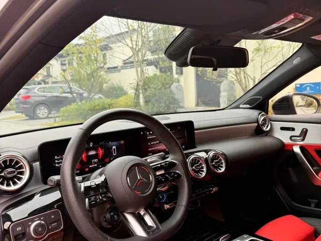 Mercedes-Benz A-Class AMG — Фото автомобиля 4