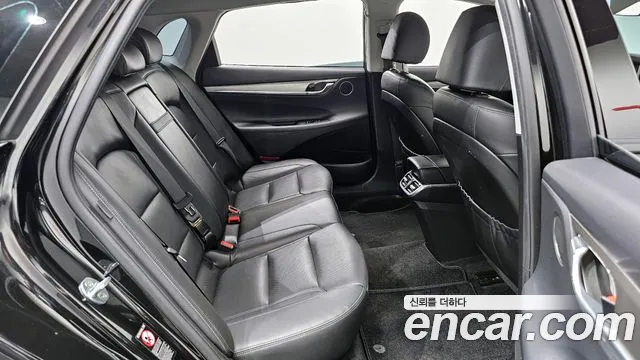 Hyundai Grandeur Новый Grandeur IG — Фото автомобиля 12