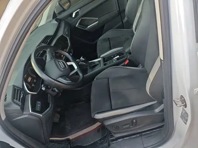 Audi Q3 — Фото автомобиля 14
