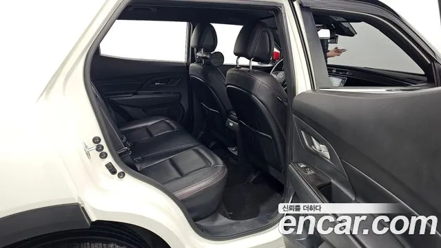 KG_Mobility_Ssangyong KORANDO — Фото автомобиля 11