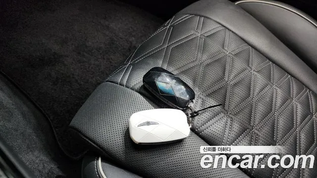 Genesis G80 Бензин 2.5 турбо AWD — Фото автомобиля 10