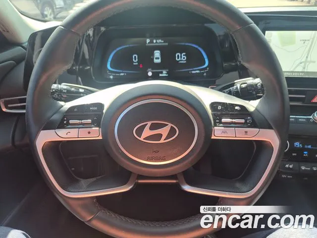 Hyundai AVANTE Новый Avante (CN7) — Фото автомобиля 10
