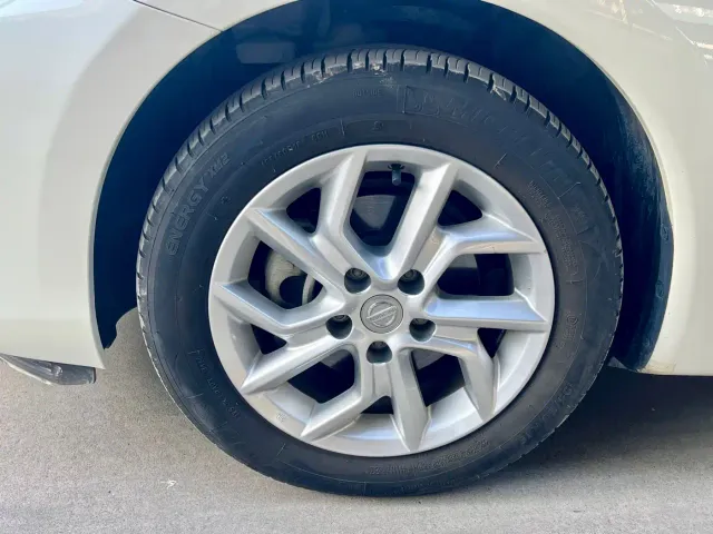 Nissan Tiida — Фото автомобиля 4