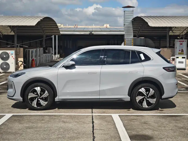 Geely Galaxy E5 — Фото автомобиля 4