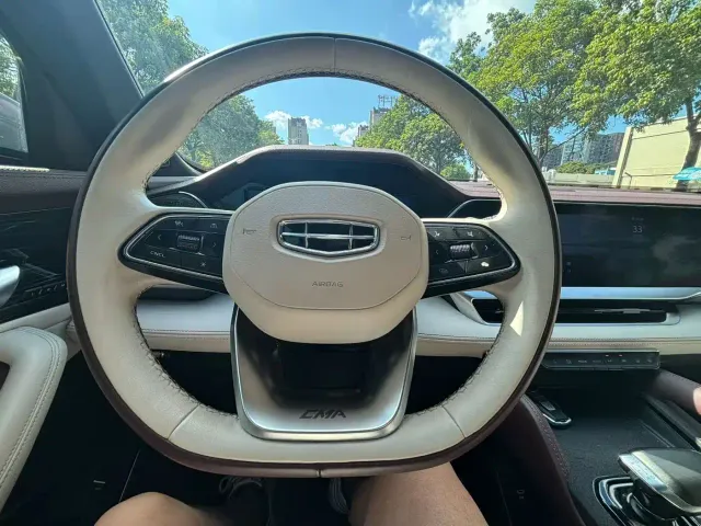 Geely Xingyue L — Фото автомобиля 4