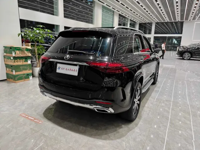 Mercedes-Benz GLE-Class — Фото автомобиля 14