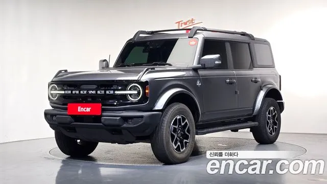 Фотография автомобиля — Ford Bronco Generation 6