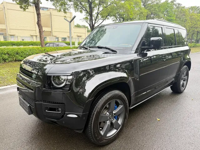 Фотография автомобиля — Land Rover Defender