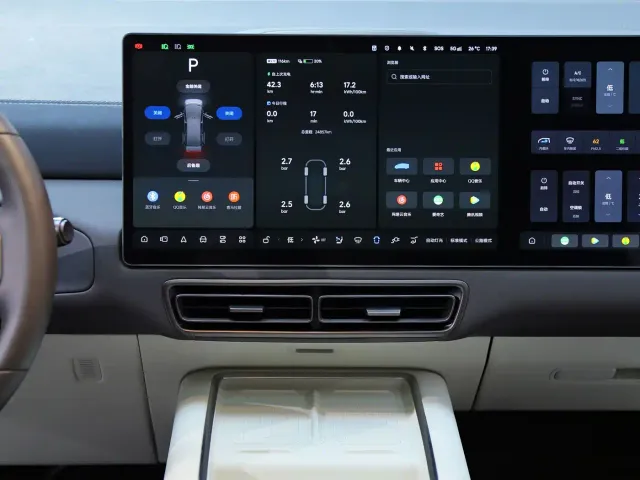 Li Auto MEGA — Фото автомобиля 16