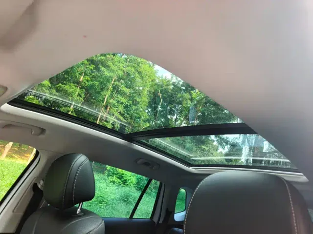 Roewe Roewe RX5 MAX 2022 1.5T Auto Promising Luxury Edition — Фото автомобиля 17