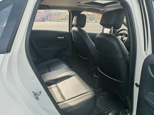 Honda Fit — Фото автомобиля 16