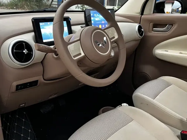 Wuling Hongguang Mini EV — Фото автомобиля 9