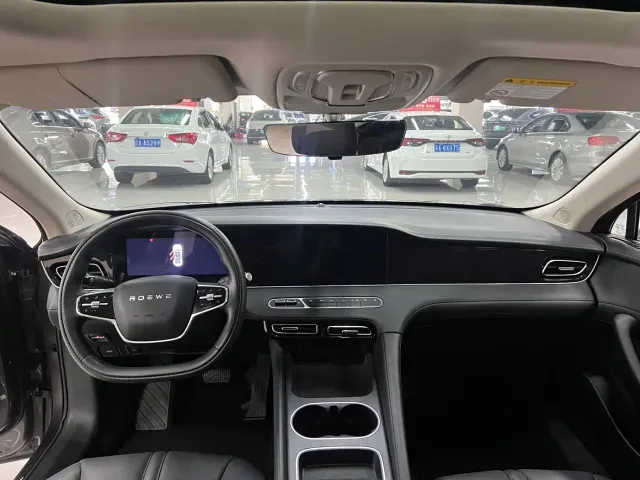Roewe D7 — Фото автомобиля 6