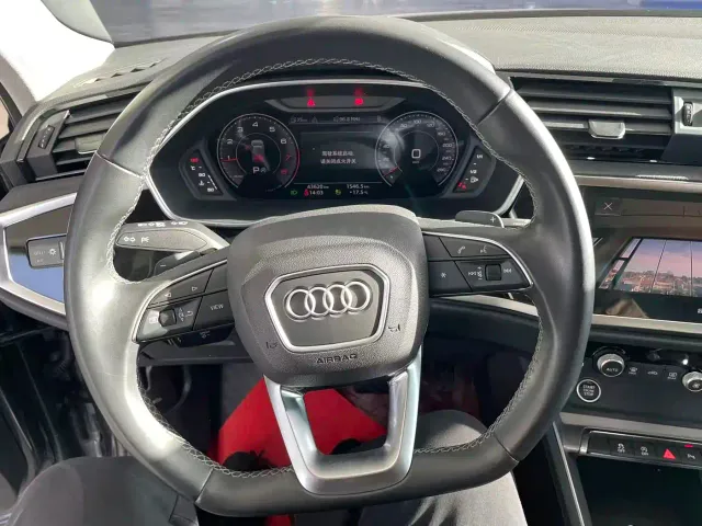 Audi Q3 — Фото автомобиля 16