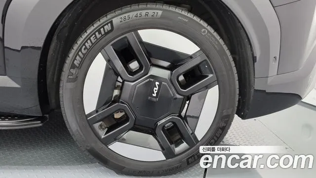 Kia EV9 — Фото автомобиля 16