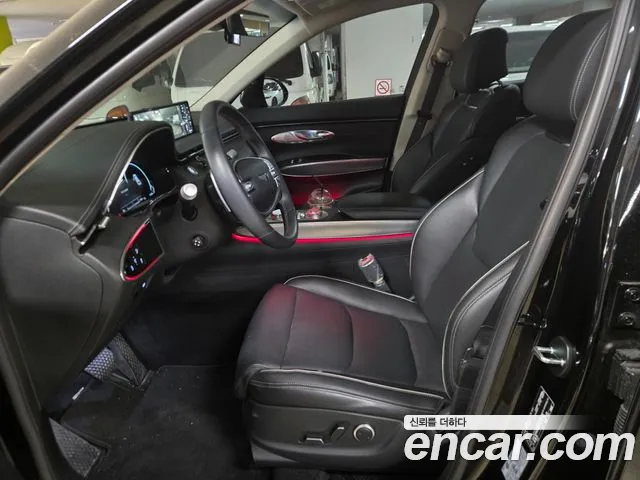Genesis GV70 — Фото автомобиля 5