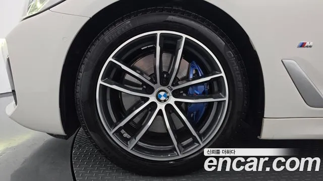 BMW 5 Series G30 — Фото автомобиля 5