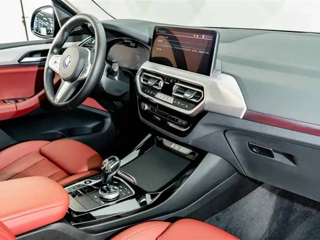 BMW iX3 — Фото автомобиля 19