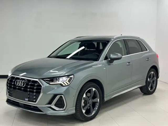 Фотография автомобиля — Audi Q3