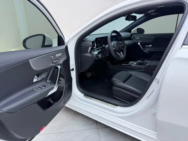 Mercedes-Benz A-Class — Фото автомобиля 7