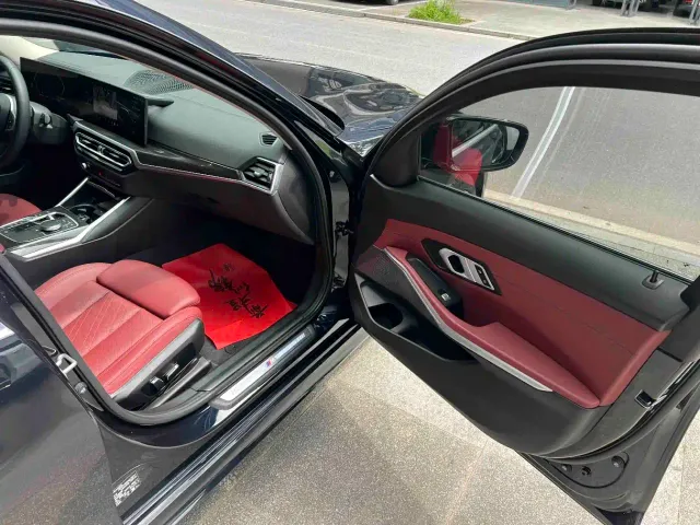 BMW 3 Series — Фото автомобиля 10