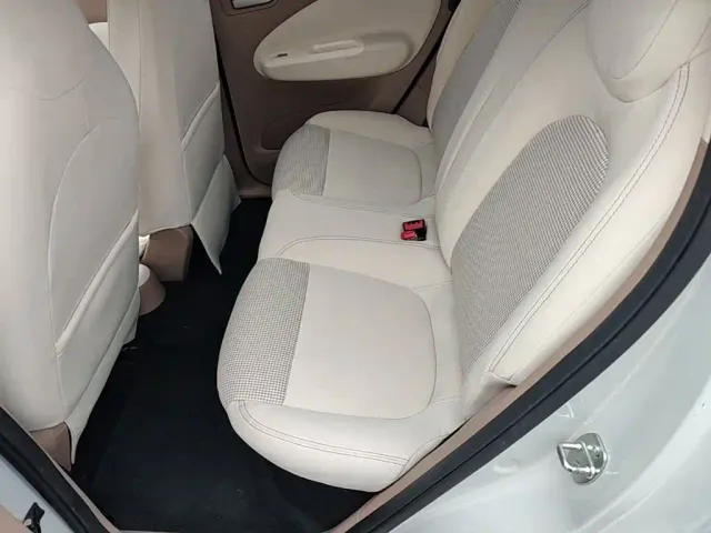 Wuling Hongguang Mini EV — Фото автомобиля 16