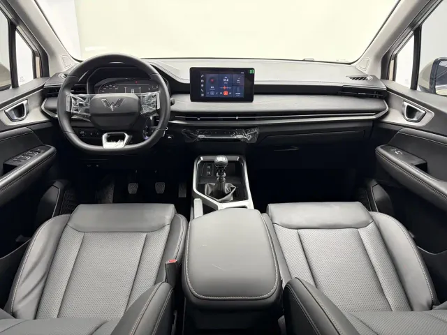 Wuling Jiachen — Фото автомобиля 11