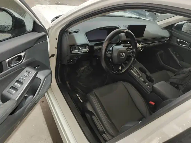 Honda Civic — Фото автомобиля 15