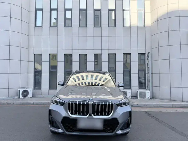 BMW X1 — Фото автомобиля 2