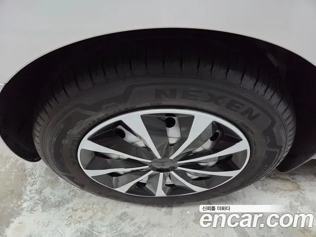 Hyundai Staria Staria Карго 5 мест — Фото автомобиля 5