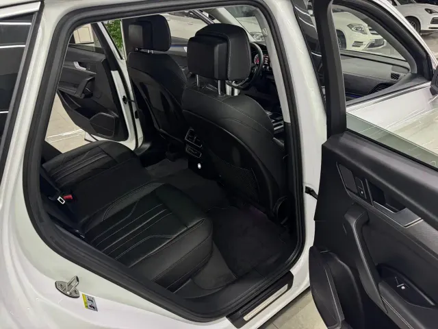 Audi Q5L — Фото автомобиля 12