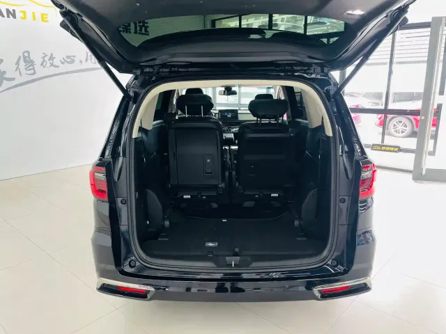 Honda Odyssey — Фото автомобиля 16