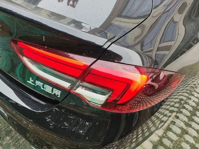 Buick Regal — Фото автомобиля 7