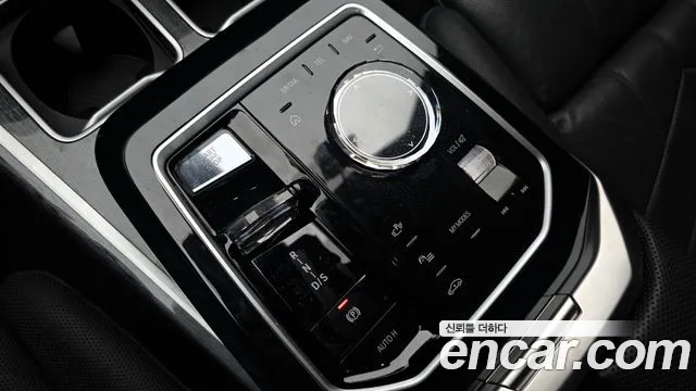 BMW 7-Series 7 серия (G70) 740i sDrive M Sport — Фото автомобиля 9