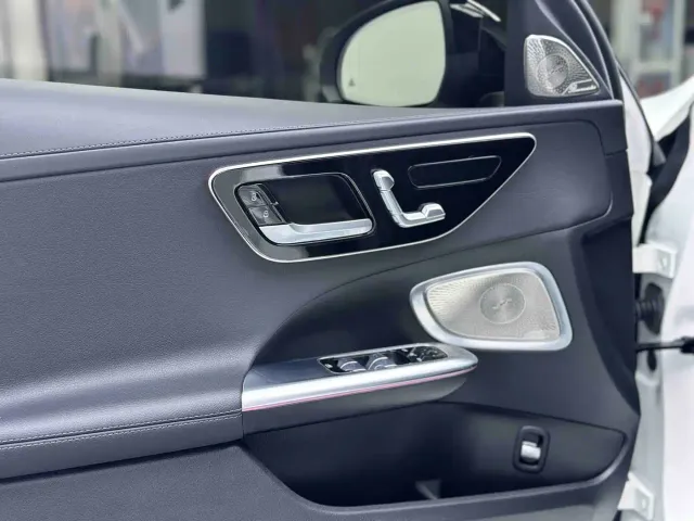 Mercedes-Benz C-Class — Фото автомобиля 4