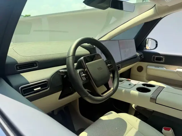 Li Auto MEGA — Фото автомобиля 8