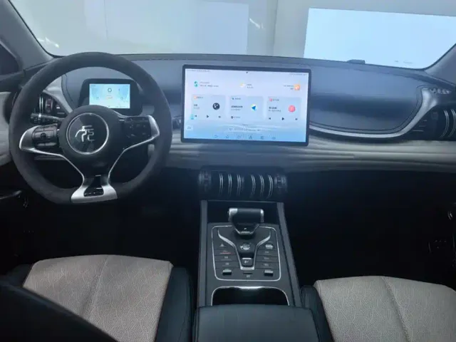 BYD Yuan PLUS — Фото автомобиля 12