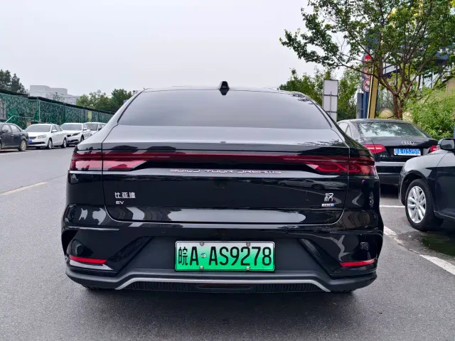 BYD Han 2025 Model EV Smart Drive Edition 605KM Premium — Фото автомобиля 5