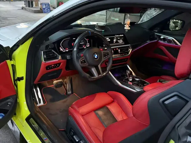 BMW M4 — Фото автомобиля 3