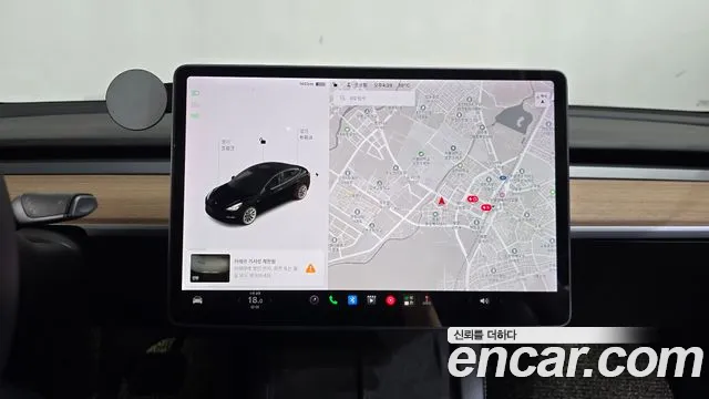 Tesla Model 3 — Фото автомобиля 12