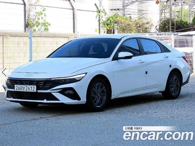 Hyundai Avante — Фото автомобиля 2