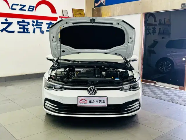 Volkswagen Golf — Фото автомобиля 25