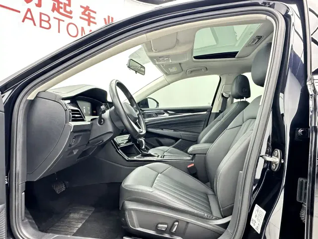 Volkswagen Passat — Фото автомобиля 4