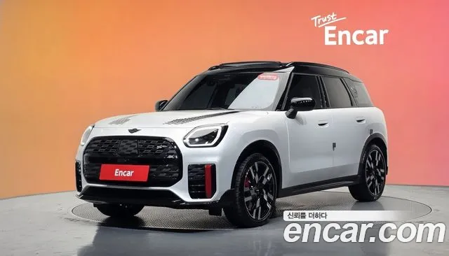 Фотография автомобиля — MINI Countryman 3rd Gen