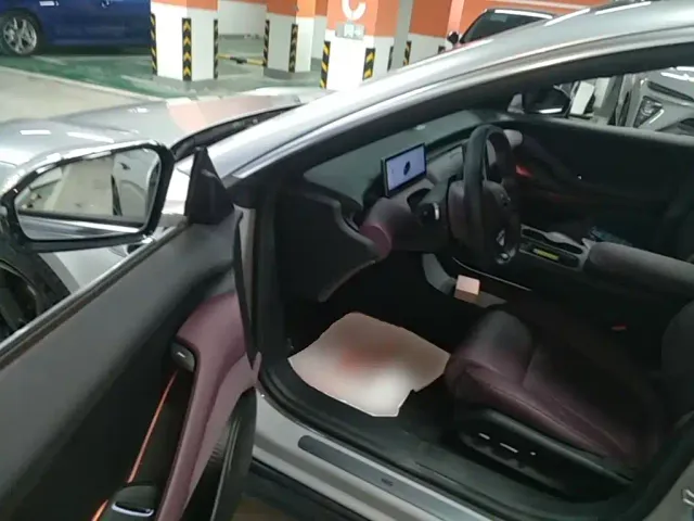 Nio ET5 Touring — Фото автомобиля 15