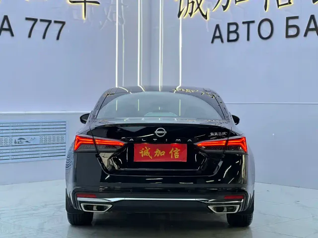 Nissan Teana — Фото автомобиля 5