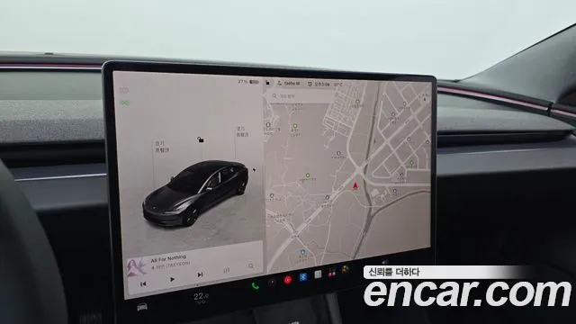 Tesla Model 3 — Фото автомобиля 12