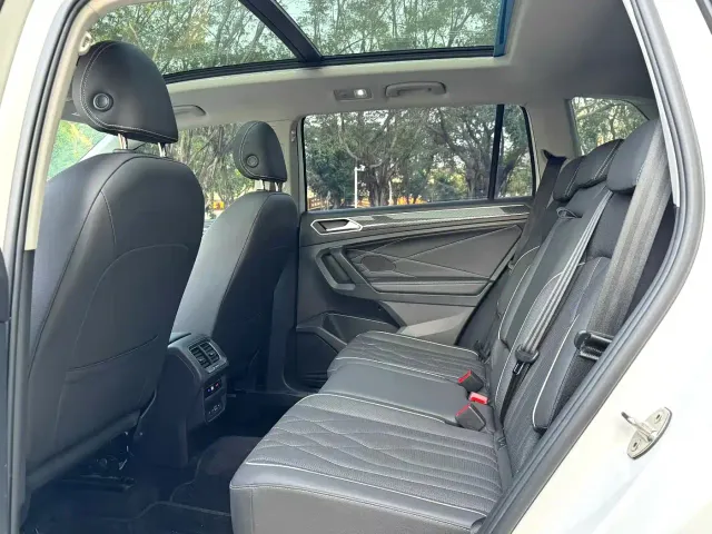 Volkswagen Tiguan L — Фото автомобиля 6