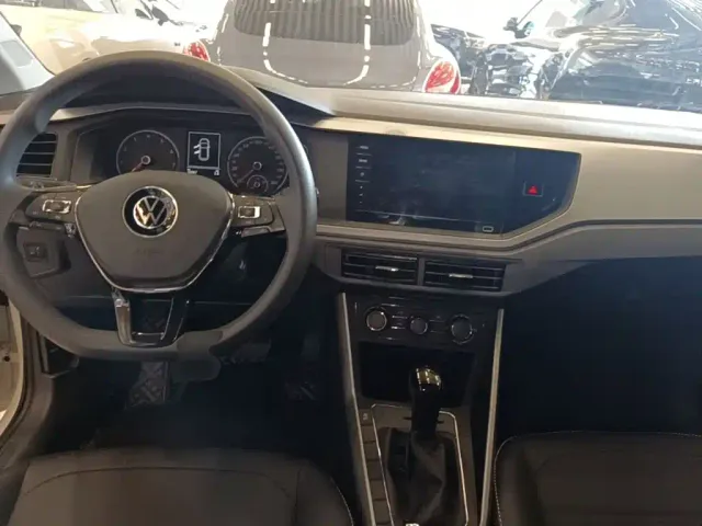 Volkswagen Polo — Фото автомобиля 9