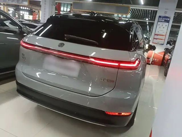 Nio ES7 — Фото автомобиля 6